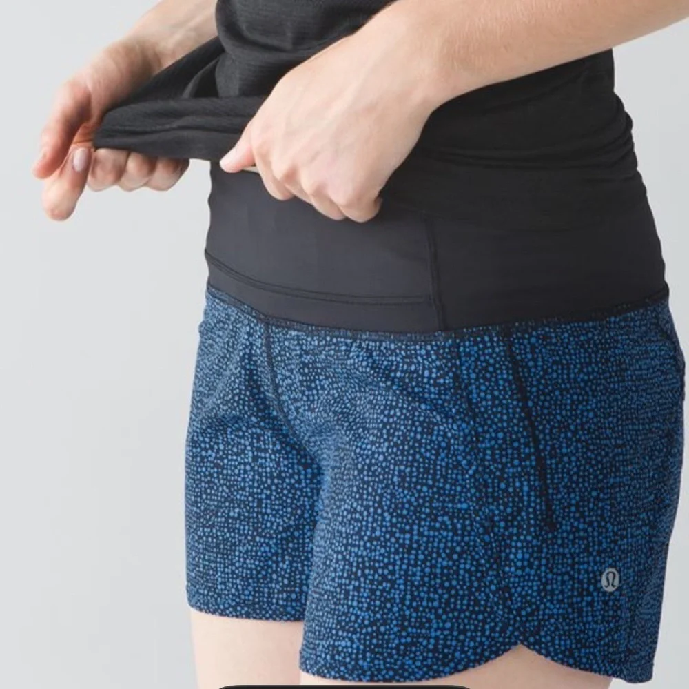 Lululemon Run Times Short Bubbles Pipe Dream Blue Black running shorts